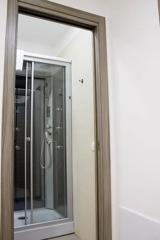 Residence Palazzo Dei Delfini By Receptio Catania Apartman